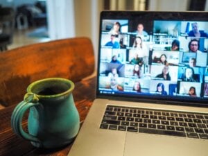 Mehr über den Artikel erfahren Automatisierung des Kundenmanagements: Effizienzsteigerung durch Digitalisierung